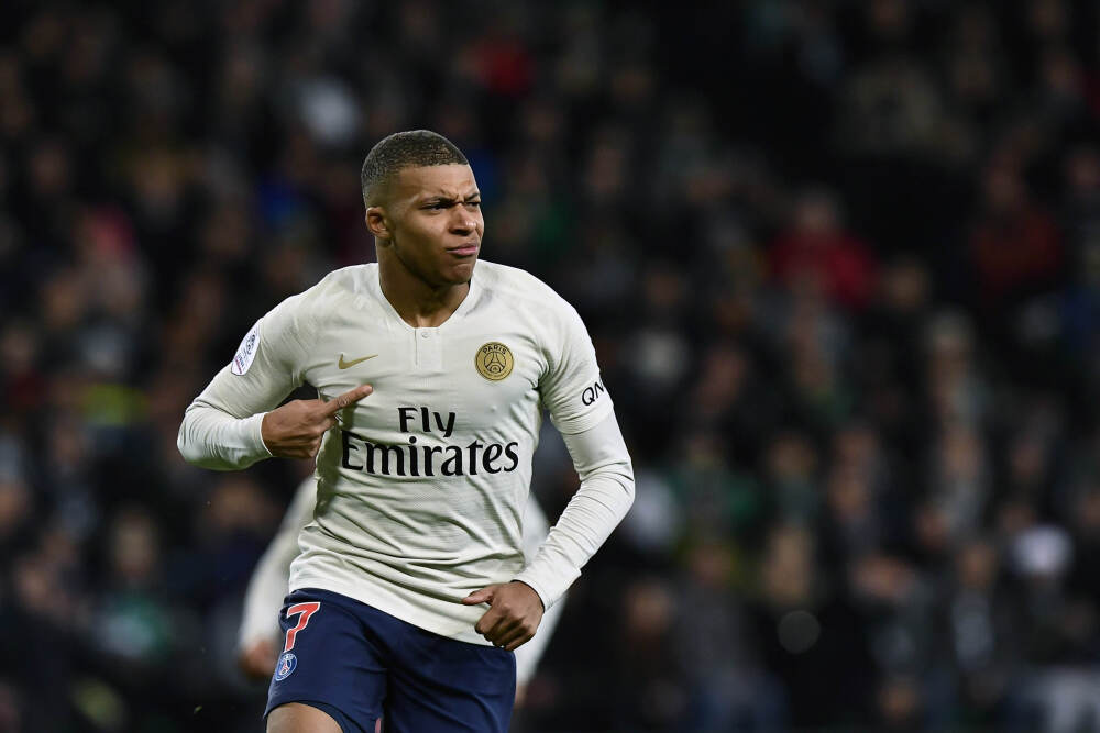 美记：队内好多人对波杰姆超越库里的言论翻白眼还不断调侃他